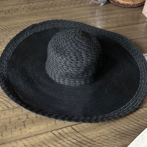 Nine West Black Wide-Brim Straw Sun Hat